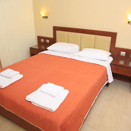 Hotel Zeus Afytos Exterior foto